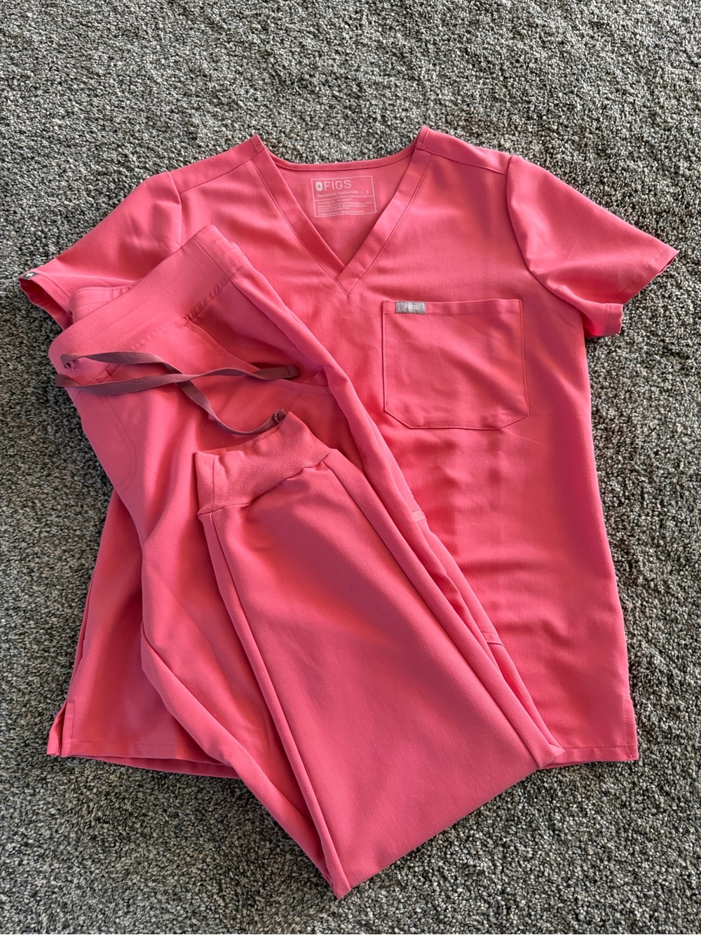 Figs Women's V-Neck Scrub Top & Jogger Set — Coral Pink
